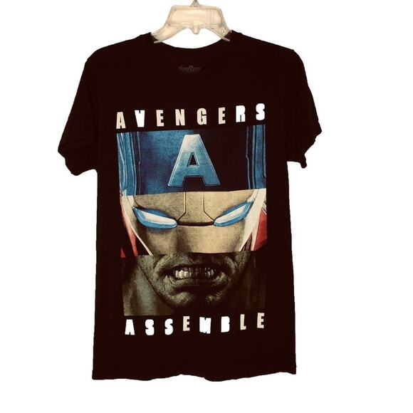 Avengers Tops - Avengers graphic AGE Of Ultron Short Sleeve T-Shirt Crew Neck Solid Black Small